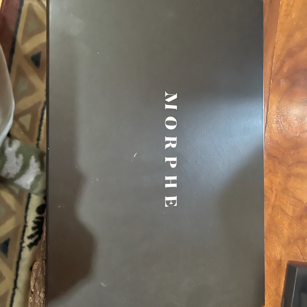 Morphe eyeshadow palette